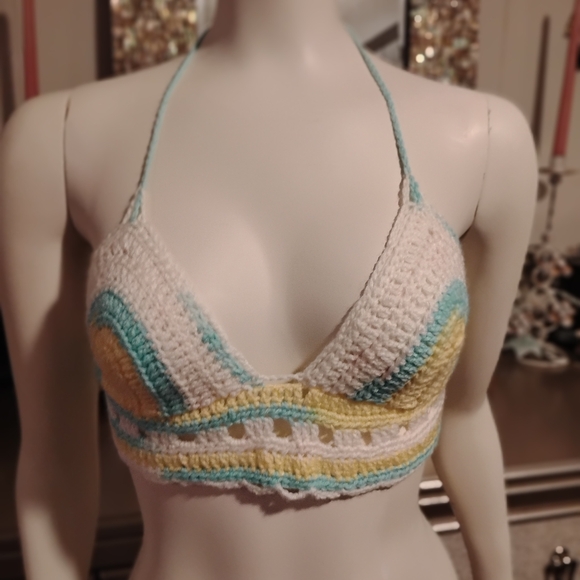 Handmade crochet festival top - Picture 11 of 12